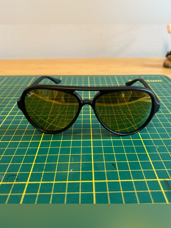 Ray-Ban Other - Ray-Ban Aviators